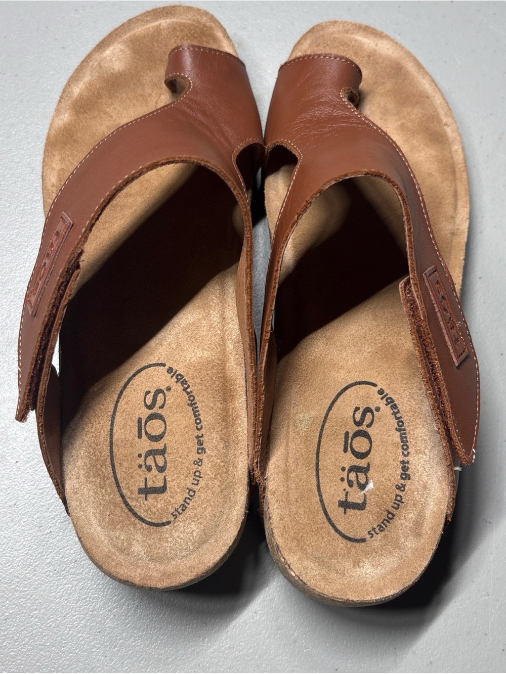 Taos Shoes Womens Size 9-9.5 (40) Loop Cork Wedge Leather Sandals Brandy Spain